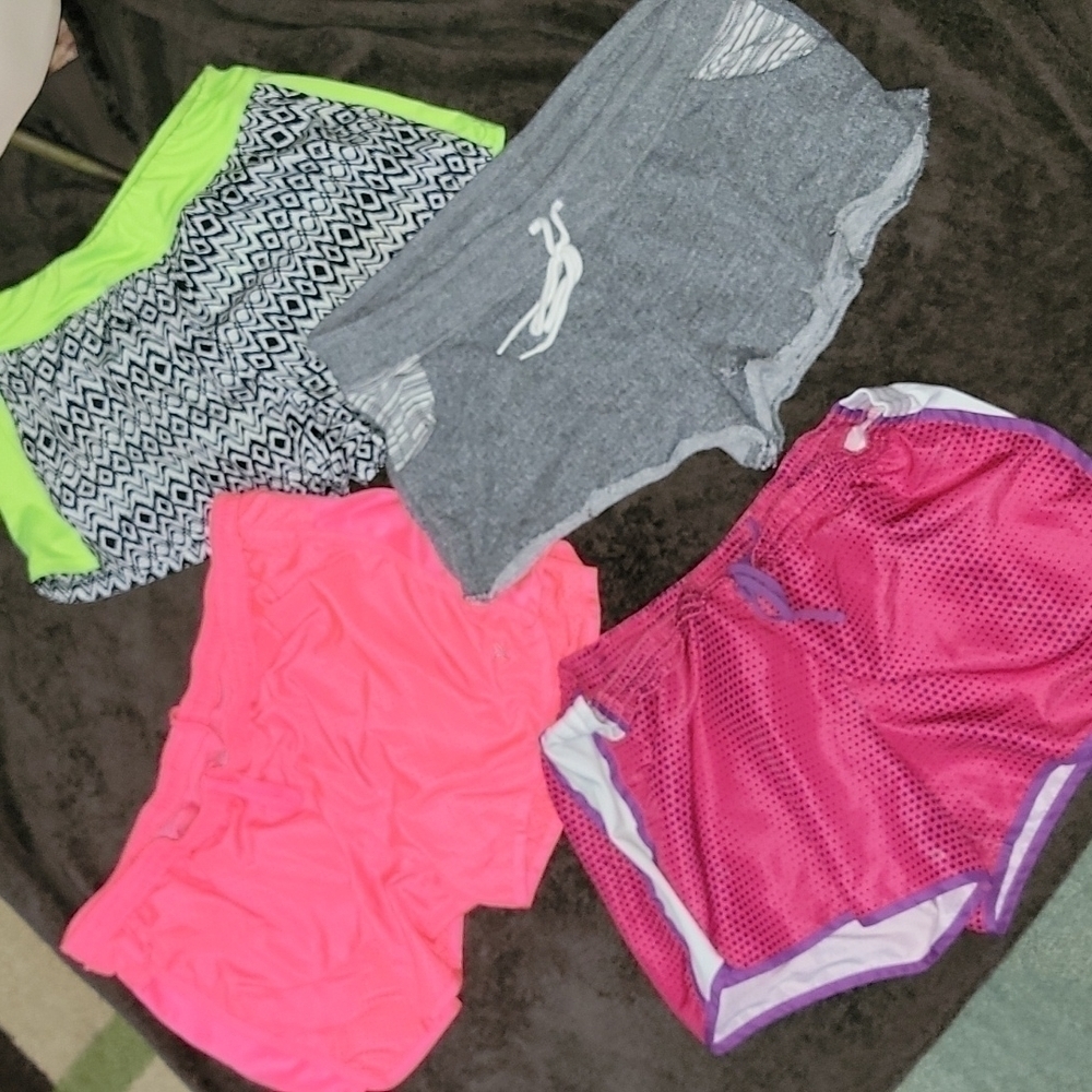 Set of 4 Athletic Shorts. Xl. Gym. Activewear. Workout. Casual. Comfort.